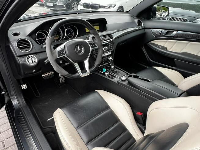 Mercedes C 63 AMG COUPE Panorama Harman/Kardon Kamera ILS
