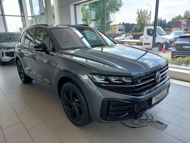 Volkswagen Touareg Elegance 2.0 TSI 204KM 4MOTION automat DSG koła 18"