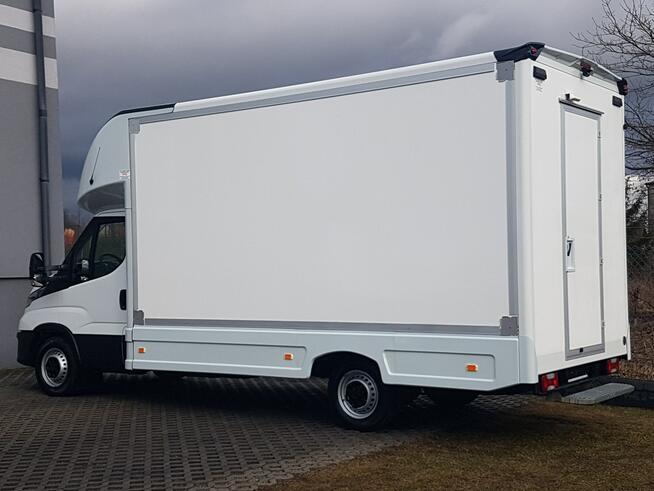Iveco Daily KONTENER NISKOPODŁOGOWY 4,43x2,23x2,42 SKLEP BAR FOODTRUCK KAMPER AC