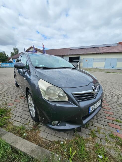 Toyota Verso Hak - 2.2 D-CAT - 2008r
