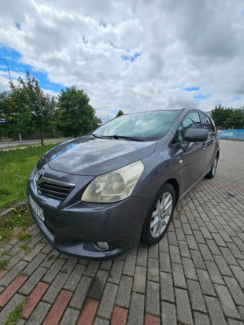 Toyota Verso Hak - 2.2 D-CAT - 2008r