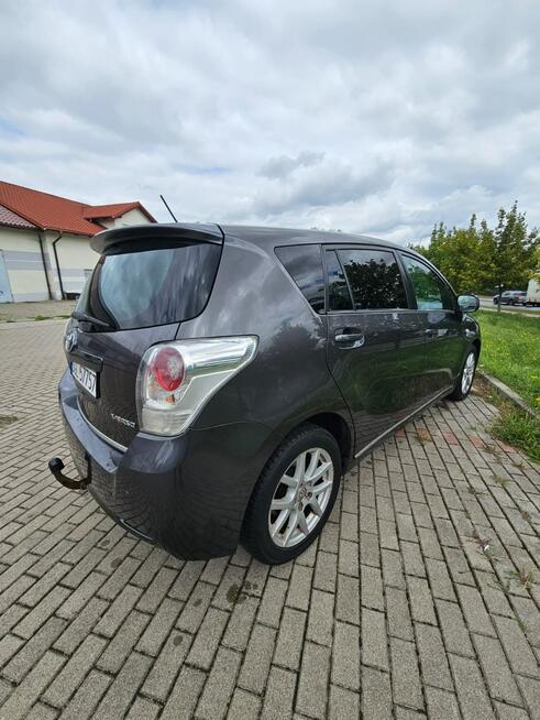 Toyota Verso Hak - 2.2 D-CAT - 2008r