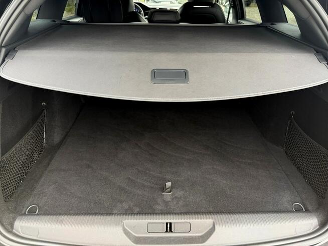 Peugeot 308 GT blis SKORA acc MATRIX LED kamery FOCAL masaze gry el.fotele MAX OP