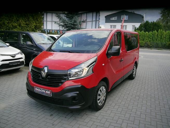 Renault Trafic 9 osob 130tyś km Stan b.dobry klima Bezwypadkowy z Niemiec Gwarancja12