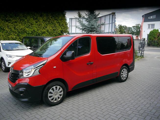 Renault Trafic 9 osob 130tyś km Stan b.dobry klima Bezwypadkowy z Niemiec Gwarancja12
