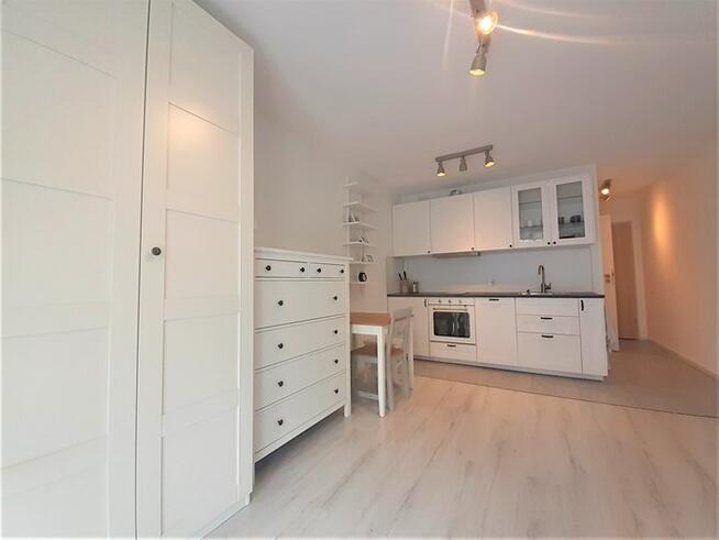 Przytulna kawalerka, 25 m2, balkon - Karoliny 13