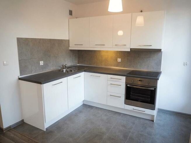 Duża kawalerka, 31 m2, balkon - Racławicka 97