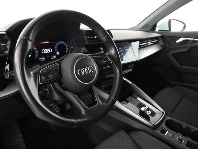 Audi A3 FV23% PHEV full LED virtual cocpit czujniki parkowania grzane fotele