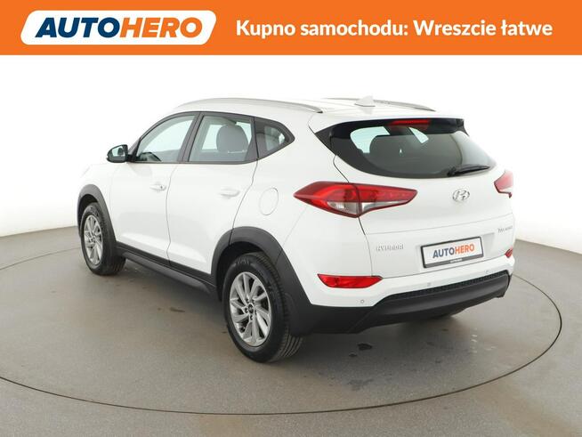 Hyundai Tucson 1.6 Benzyna Klimatyzacja Nawigacja Tempomat Grzane Fotele Kamera LED
