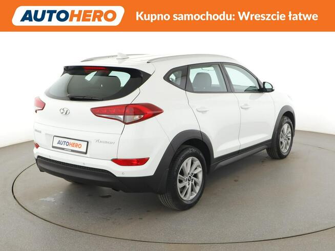 Hyundai Tucson 1.6 Benzyna Klimatyzacja Nawigacja Tempomat Grzane Fotele Kamera LED
