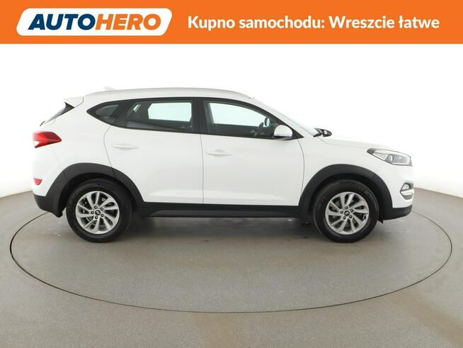 Hyundai Tucson 1.6 Benzyna Klimatyzacja Nawigacja Tempomat Grzane Fotele Kamera LED