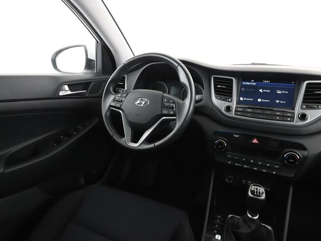 Hyundai Tucson 1.6 Benzyna Klimatyzacja Nawigacja Tempomat Grzane Fotele Kamera LED