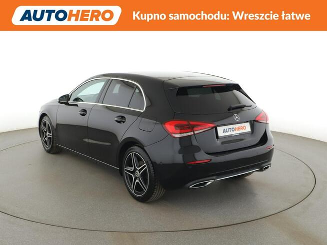 Mercedes A 200 automat półskóra full LED virtuale navi grzane fotele czujniki parkowa