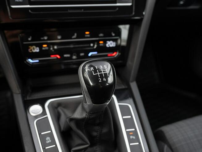 Volkswagen Passat WN5481R#1.5 TSI Business Aktywny temp Cz.park Podgrz.f Salon PL VAT23%