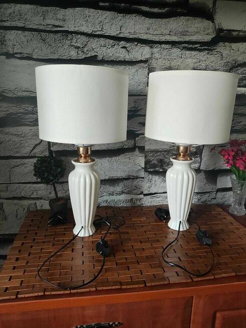 Biała ceramiczna lampa stołowa Lampka nocna Oświetlenie