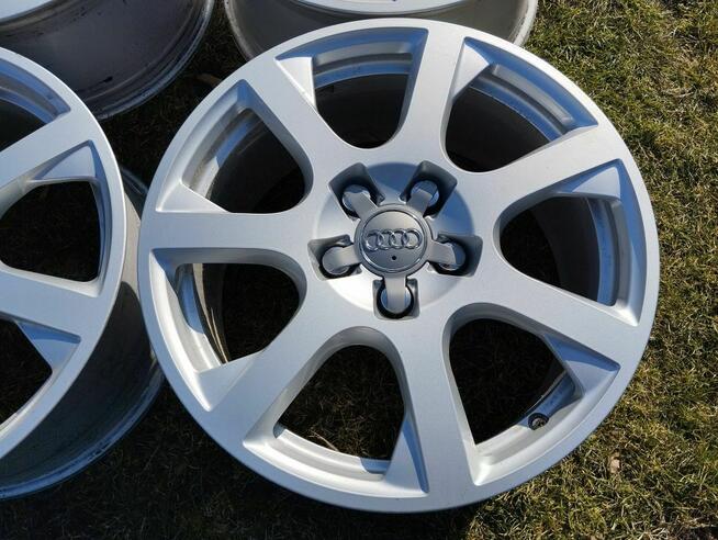 Felgi Audi 17 5x112 8J ET39 8R0-025G komplet Q5 A6 66,6mm