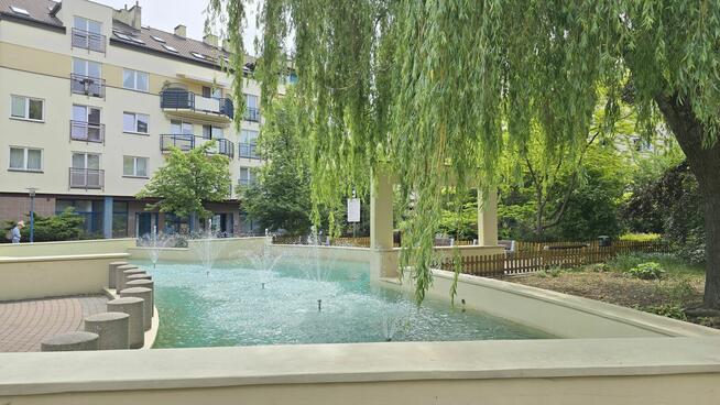 Apartament 4-ro pokojowy z balkonem obok Parku i metra