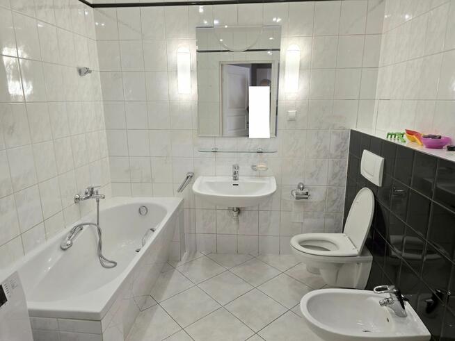 Sprzedaż 4-5 pokojowego apartamentu z 2 balkonami