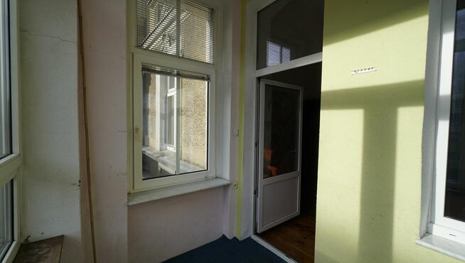 3 pokoje w kamienicy, 102 m2, I piętro Śródmiescie