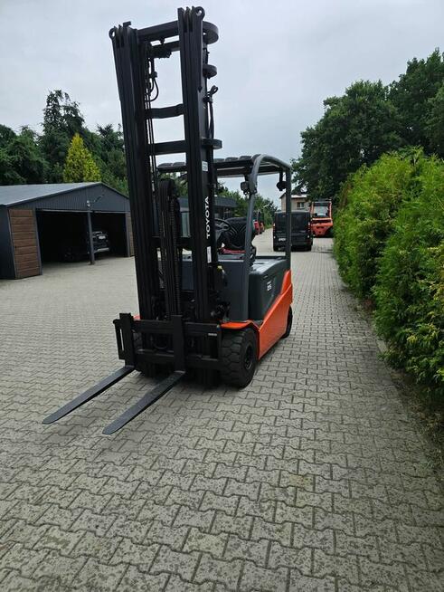 TOYOTA 8FBMT25 TRIPLEX 6,50 M