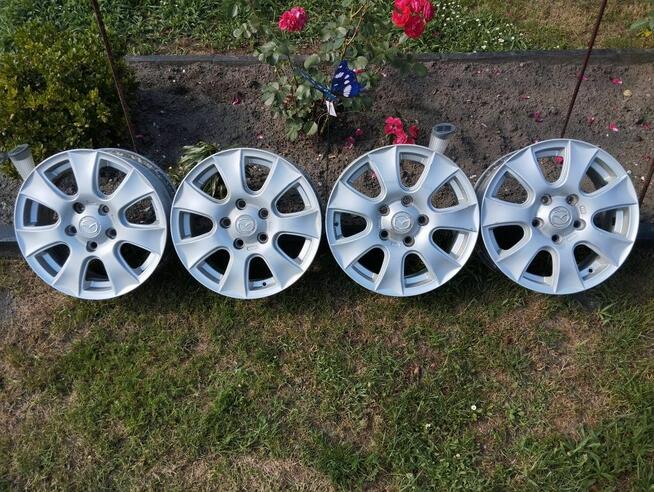Felgi Mazda 15 5x114,3 6J ET52,5 Mazda 3 Mazda 5 67,1