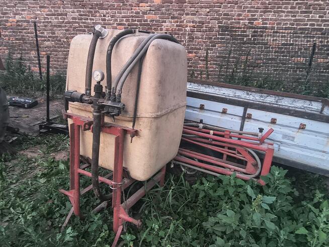 Opryskiwacz do ciągnika