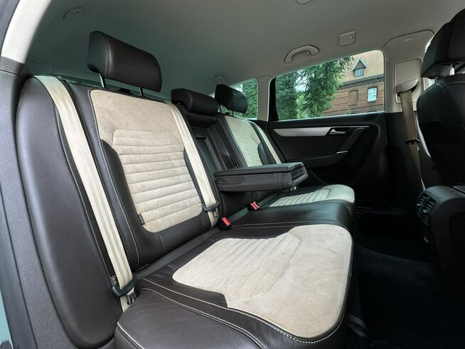 Volkswagen Passat B7 Variant 2011r 2.0 TDI 140KM DSG Navi ACC Led Bi-Xenon Automat Radar
