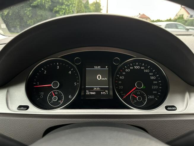 Volkswagen Passat B7 Variant 2011r 2.0 TDI 140KM DSG Navi ACC Led Bi-Xenon Automat Radar