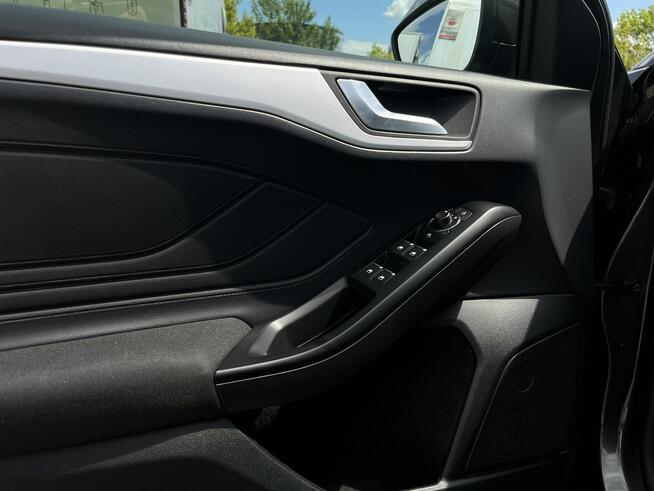 Ford Focus Cool&Connect 1.0 EcoBoost 125 KM
