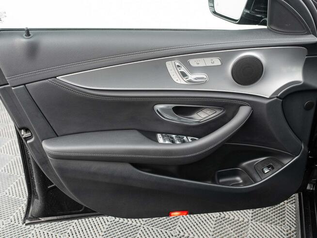 WT2066C#E 220 d 4Matic Ambient Elektr.f Salon PL VAT23%