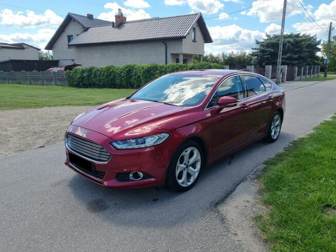 Ford Mondeo 2.0TDCI Titanium / Ruby red / Kamera / 2xPDC / Super Stan / Serwis ASO