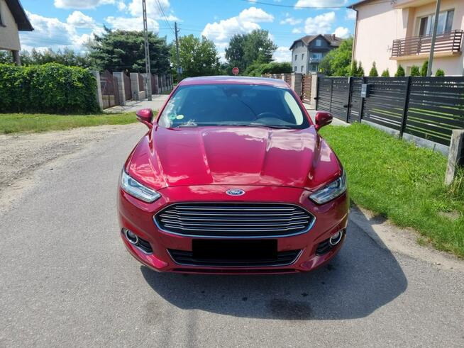 Ford Mondeo 2.0TDCI Titanium / Ruby red / Kamera / 2xPDC / Super Stan / Serwis ASO