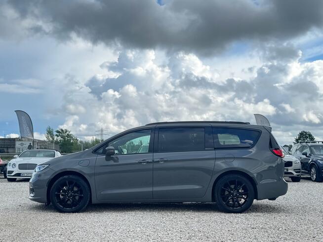 Chrysler Pacifica, 2021