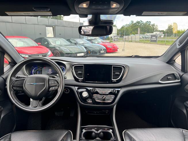 Chrysler Pacifica, 2021