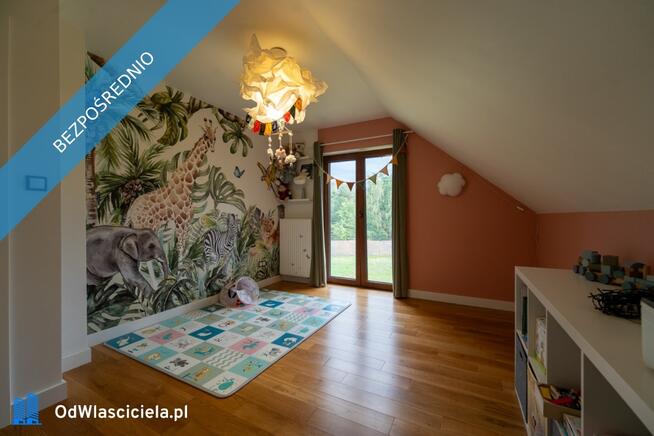 Dom, który pozwala zwolnić tempo – 2100 m² prywatności | Fotowoltaika | Sauna | Balia | 2 garaże