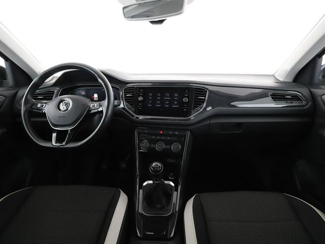 Volkswagen T-Roc matrix LED virtual cocpit klima auto kamera i czujniki parkowania el.