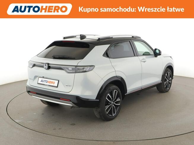 Honda HR-V HEV automat full LED virtual cocpit navi kamery klima auto grzane fote