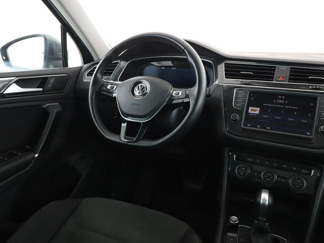 Volkswagen Tiguan R-Line 4x4 DSG matrix LED panorama virtual cocpit navi grzane fotele k