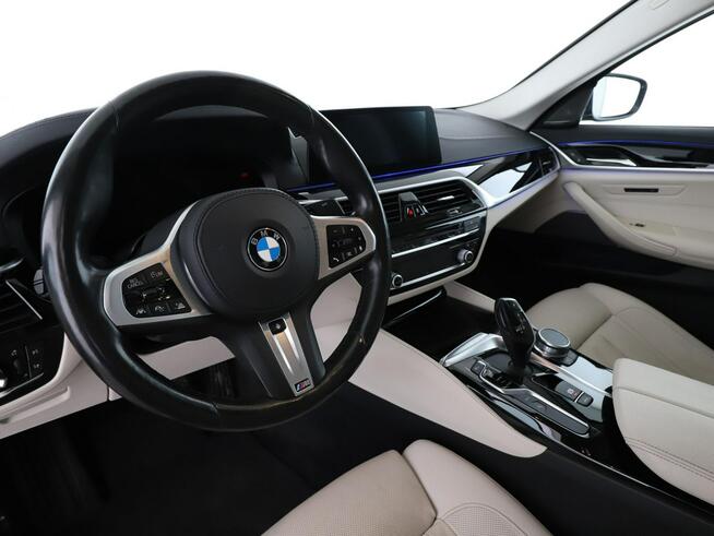 BMW 530 FV23 PHEV full led 4x4 acc el fotele grzane navi kamera head up virtua