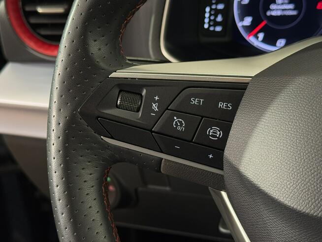 Seat Arona VAT 23% FR 1.0TSI 110KM M6 2022/2023 r., salon PL, I wł. gwarancja