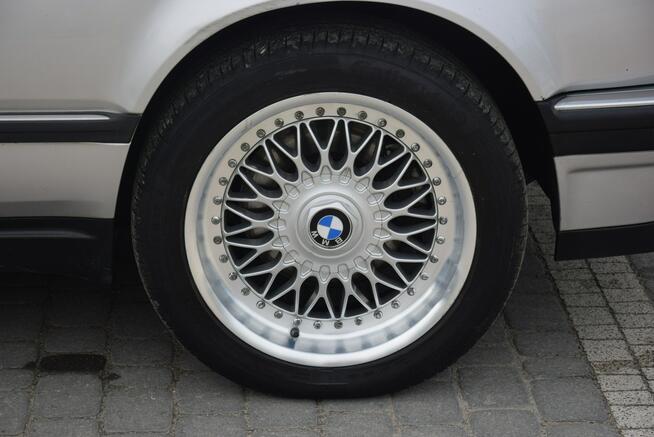 BMW 730 3.0 V8 1992r Zadbana Bez Korozji Wszystko Sprawne
