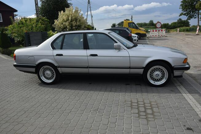 BMW 730 3.0 V8 1992r Zadbana Bez Korozji Wszystko Sprawne