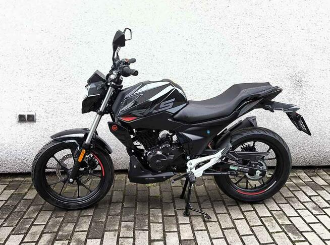 Keeway RKS 125 Keeway RKS 125cc naked Na kategorię A1 / B Dostawa pod dom