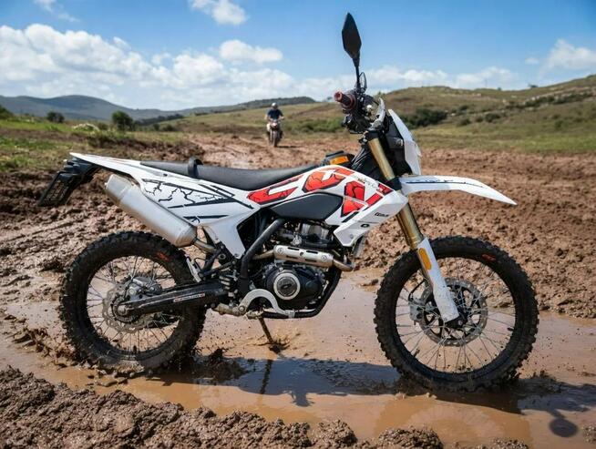 QJMOTOR COV 125X QJMOTOR COV125X 15KM Homologacja 2 osoby Dostawa pod dom, Raty 0%