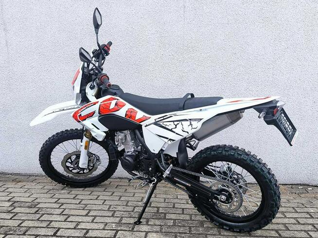 QJMOTOR COV 125X QJMOTOR COV125X 15KM Homologacja 2 osoby Dostawa pod dom, Raty 0%