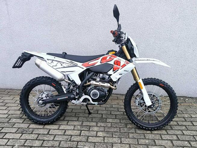 QJMOTOR COV 125X QJMOTOR COV125X 15KM Homologacja 2 osoby Dostawa pod dom, Raty 0%