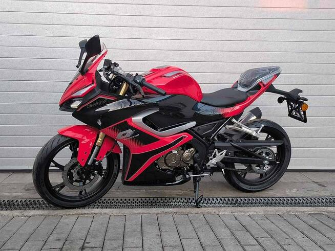 QJMOTOR SRK 125R QJMOTOR SRK125R 15KM ABS Dostawa pod dom Raty 0%
