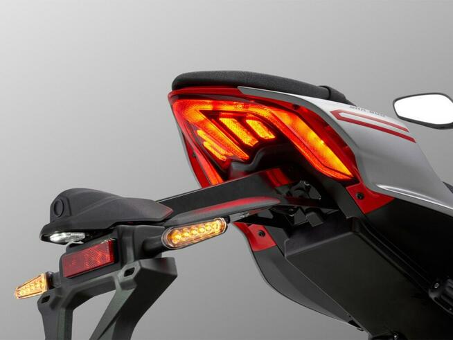 QJMOTOR SRK 800 QJMotor SRK800 Naked 95KM ABS Sport Dostawa pod dom Rata już od 439zł