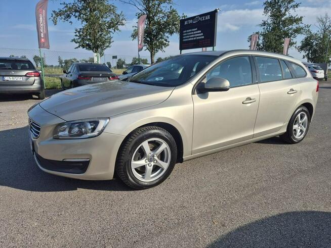 Volvo V60 D2 2.0D 120KM