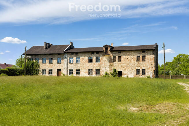 Zabytkowy dwór z XVIII w., 5,2 ha , 2100 m2